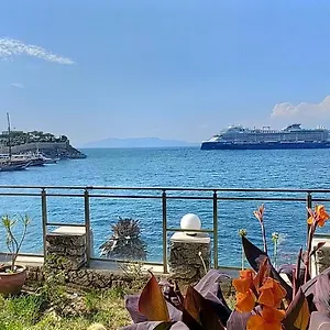 Waterfront Glass Flat Kusadası