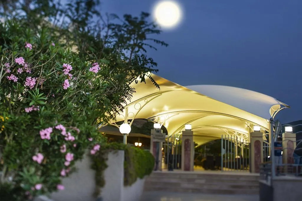 Tusan Beach Resort Kuşadası